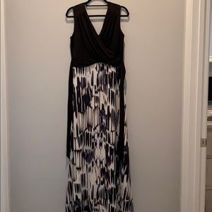 SALE! Studio8 LONDON Size 14 UK, Size 10-12 USA.